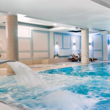 Focus Hotel Premium 埃尔布隆格 外观 照片
